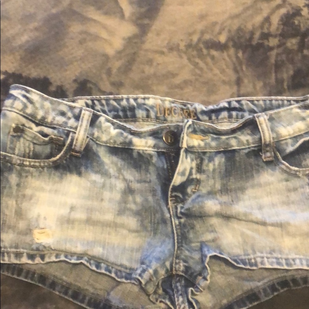Short shorts